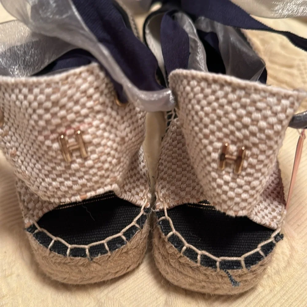 Women’s Black Espadrille Lace-Up Flats